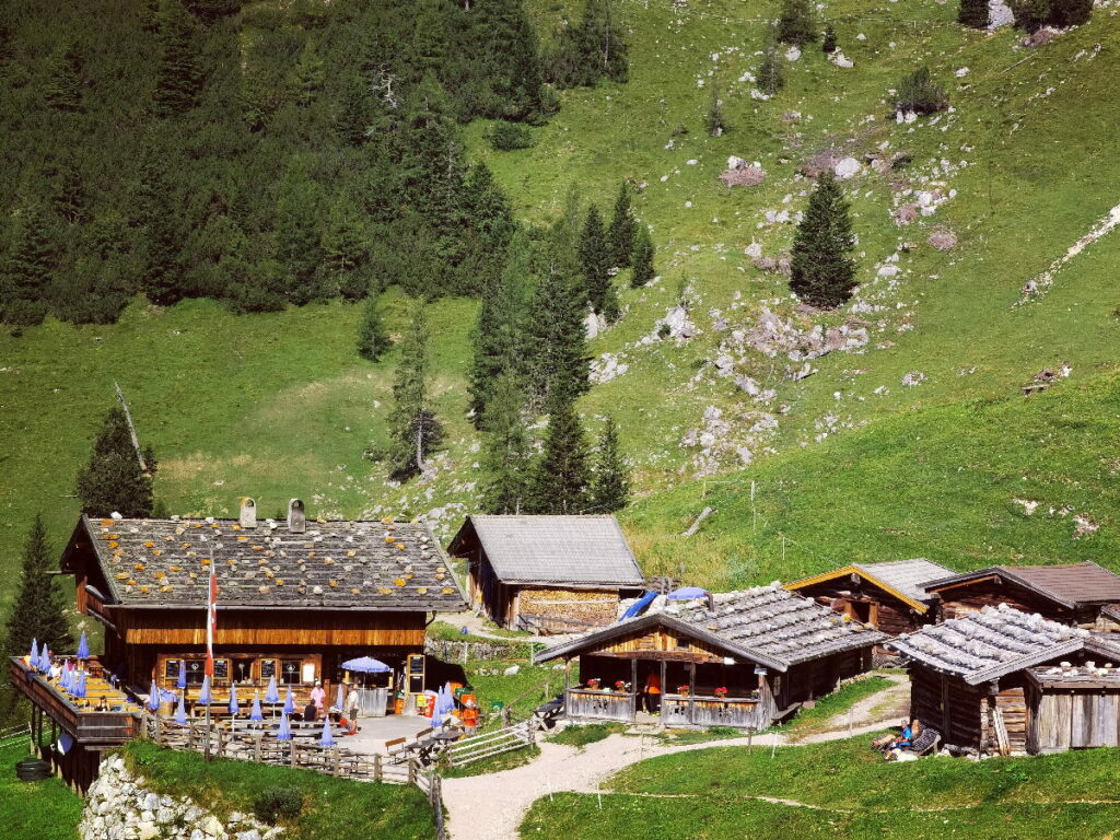 Die leichte Achensee Wanderung zur urigen Dalfazalm