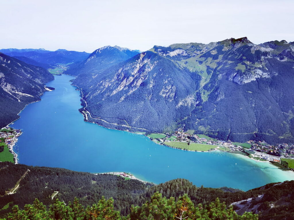 Achensee Ausblick am Bärenkopf - der einzige Gipfel, von dem du den ganzen See siehst