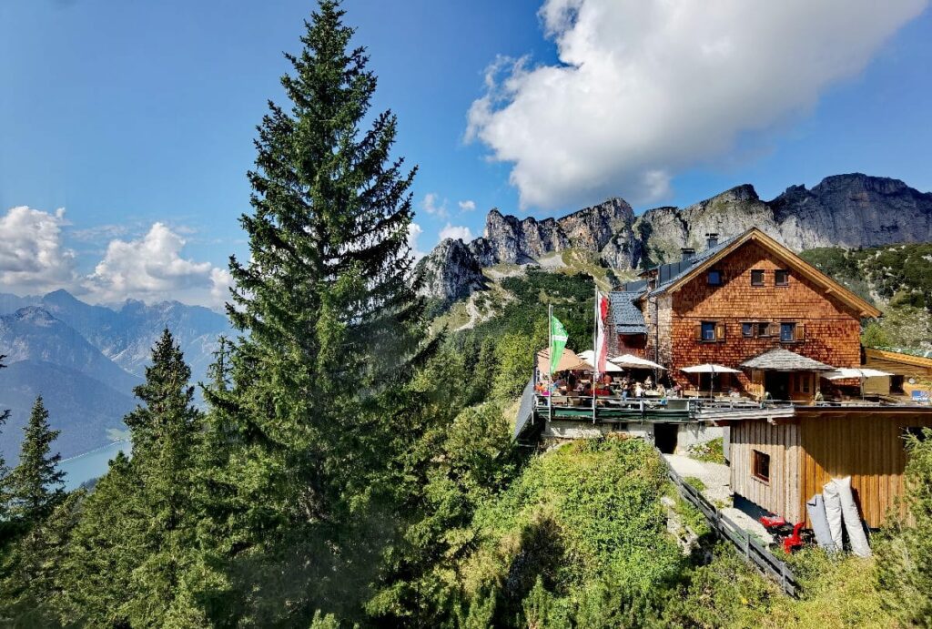 Die Erfurter Hütte im Rofan, Achensee