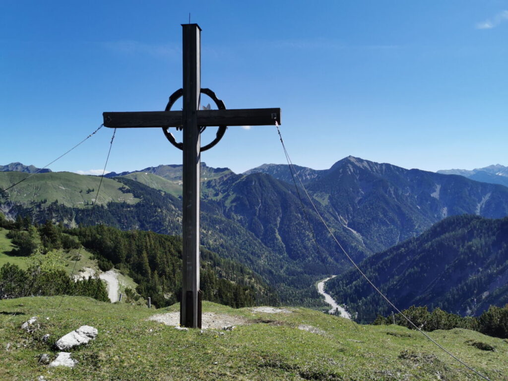 Das Kreuz am Plumsjoch