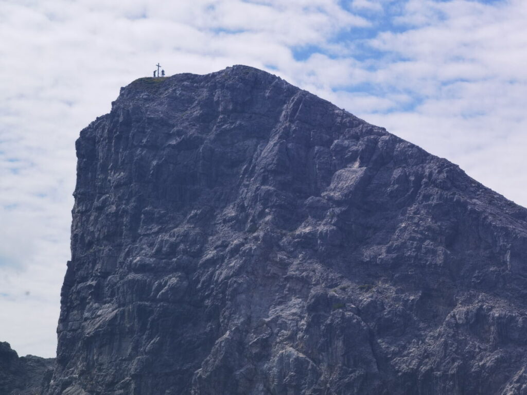 Markante Rappenspitze Felswand - scheint von unten unbezwingbar, auf der Rückseite führt ein guter Wandersteig